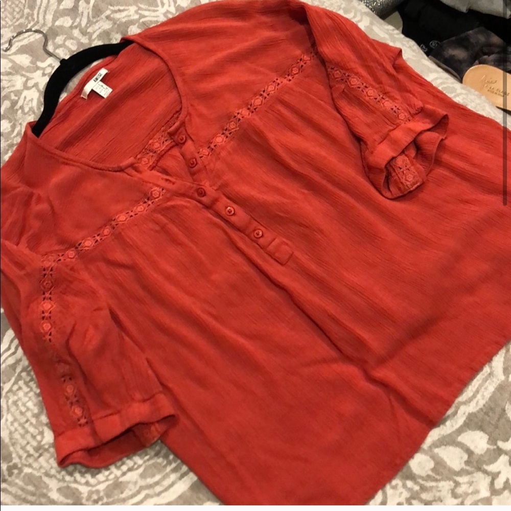 Beautiful Amuse Society top
